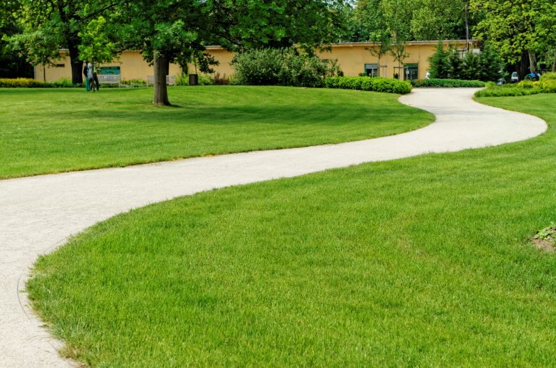 How Proper Concrete Sidewalk Installation Improves Pedestrian Safety